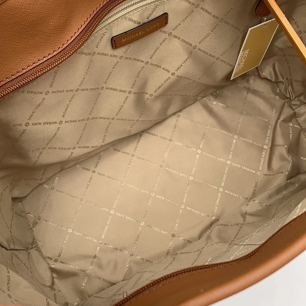 MICHAEL KORS TOP ZIP LARGE TOTE VANILLA COLOR